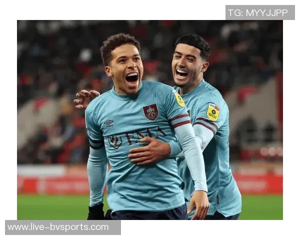 维拉热刺争抢马尔穆什租借权曼城却不愿放人